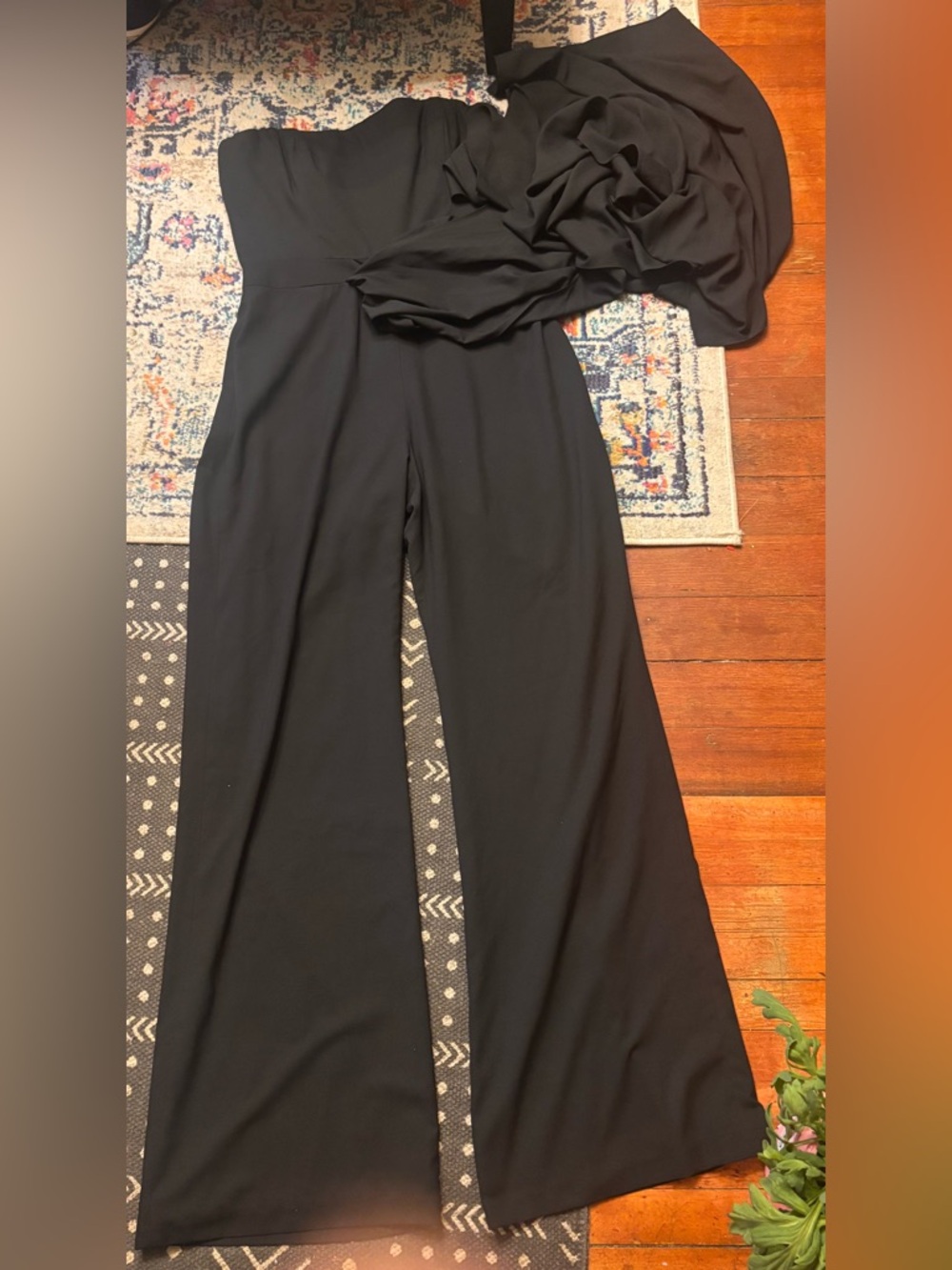 Badgley Mischka Black One-Shoulder Wide-Leg Jumpsuit with Draped Sleeve
